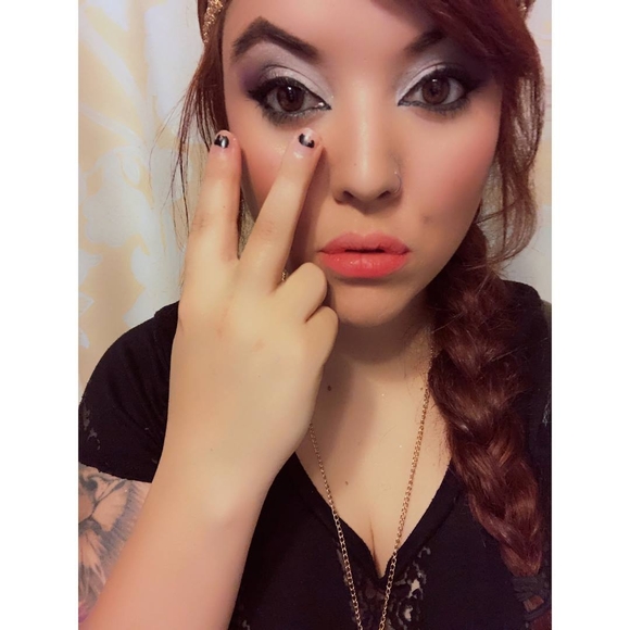 Meet the Posher Other - Meet your Posher, Tasha